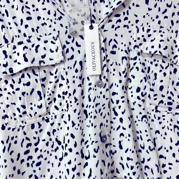 Olivaceous Black & White Cheetah Crop Button Tee Sz L - Picture 4 of 5